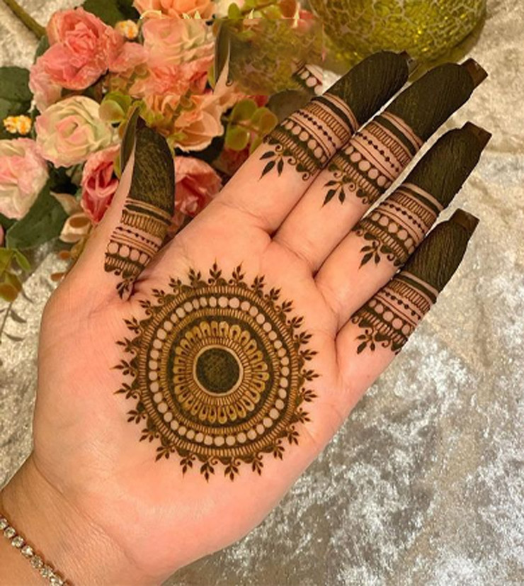 Large Mandala Mehndi Design