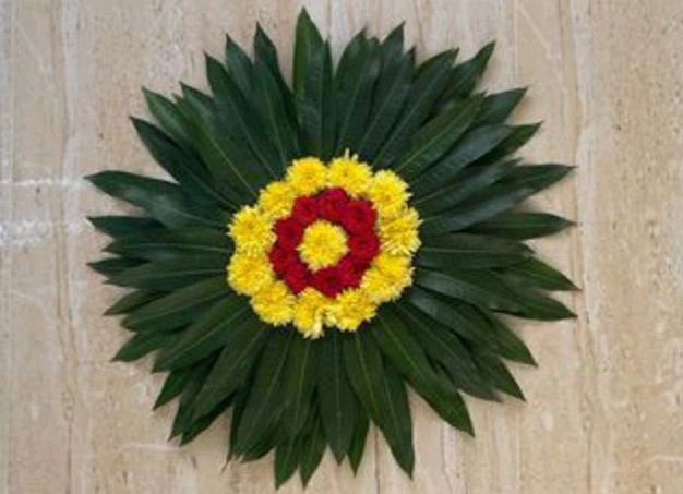 Mango Leaf Wreath Decoration
