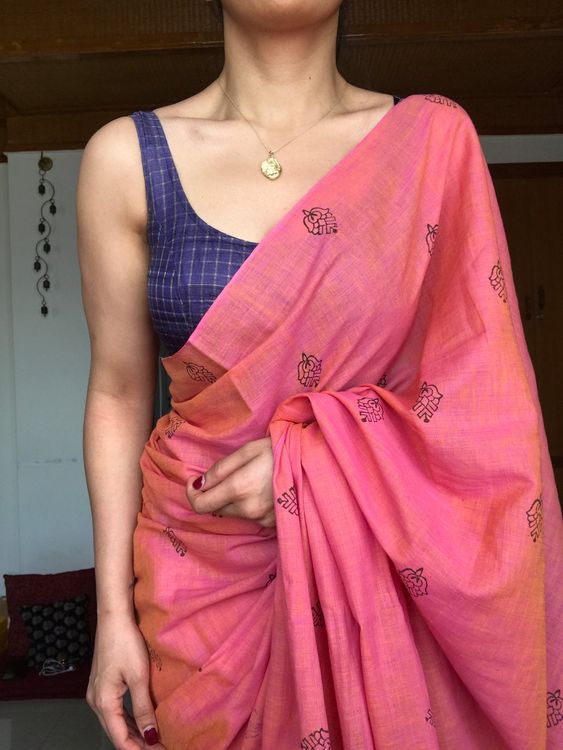 Pink Silk Cotton Saree With Navy Blue Contrast Blouse Design