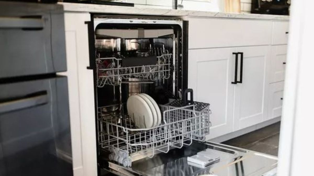 Amazon Deals On IFB Dishwasher अमेजन डील्स लाया ifb डिशवॉशर पर ऑफर्स