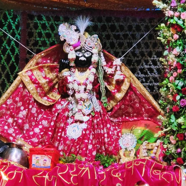 banke bihari mandir mein mangala aarti karna kyu mana hai