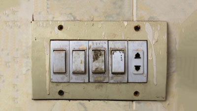 how to clean yellow stain from switch board