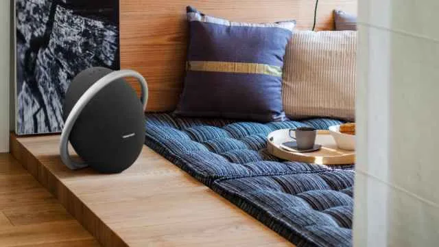 Review Of The Harman Kardon Speaker: A Detailed Overview For Audiophiles