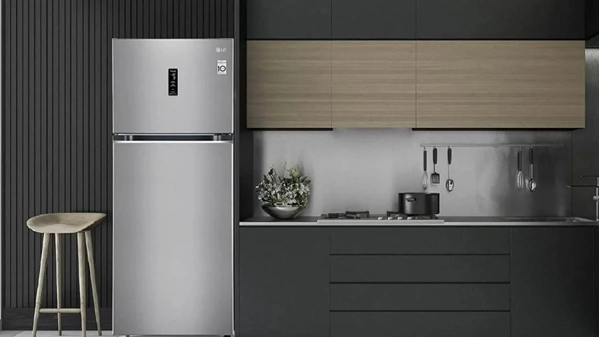 Which Refrigerator Features Help Keep Food Fresh Longer?