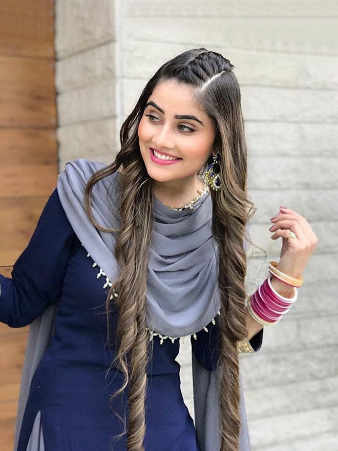 Women's ethnic fashion, Punjabi hairstyles, Punjabi outfits