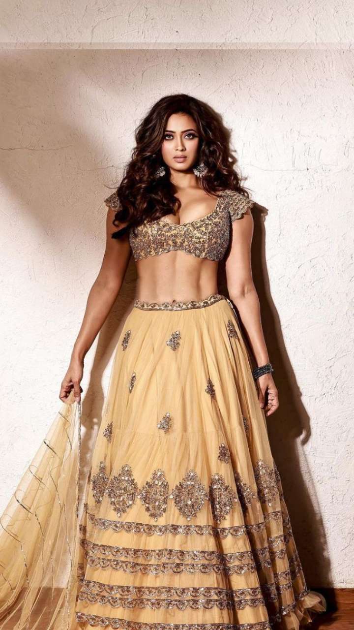 Bridal Lehenga Designs - Google Play पर ऐप्लिकेशन