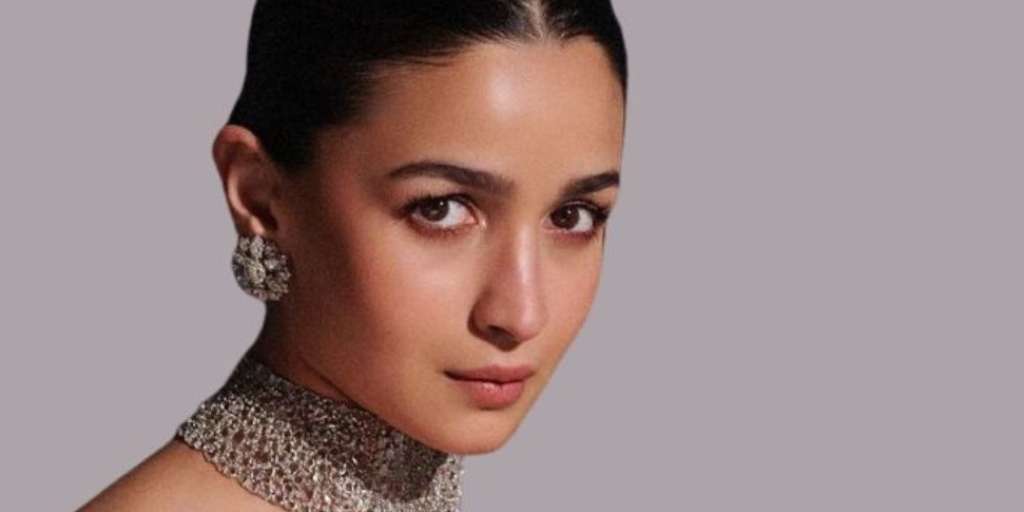 Decoding 5 Alia Bhatt's Ethereal Blouse Designs From RRKPK