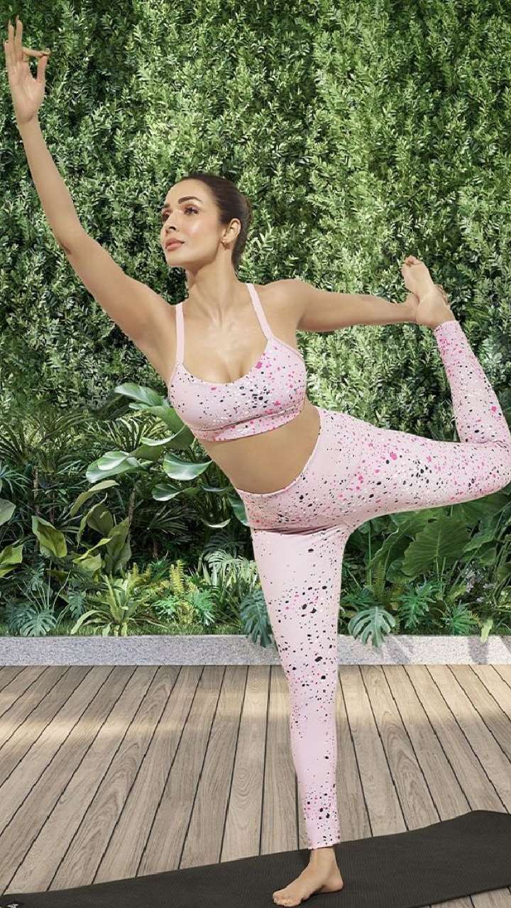Voompla - Yoga pants swag 💥💥 Malaika Arora keeps her fitness style on  point 😍😍 | Facebook