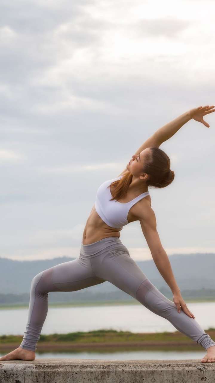 Yoga sunset photo | Yoga photography, Yoga poses photography, Beautiful  yoga poses