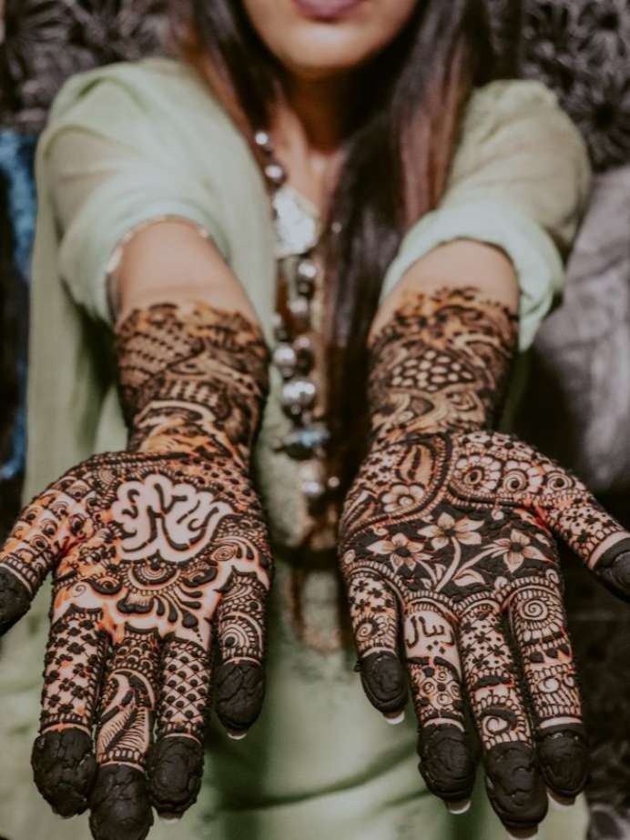 75 Small Mehndi Designs For Front Hand, For Kids, & Simple! - Wedbook |  Mehndi designs for kids, Mehndi designs for beginners, Unique mehndi designs