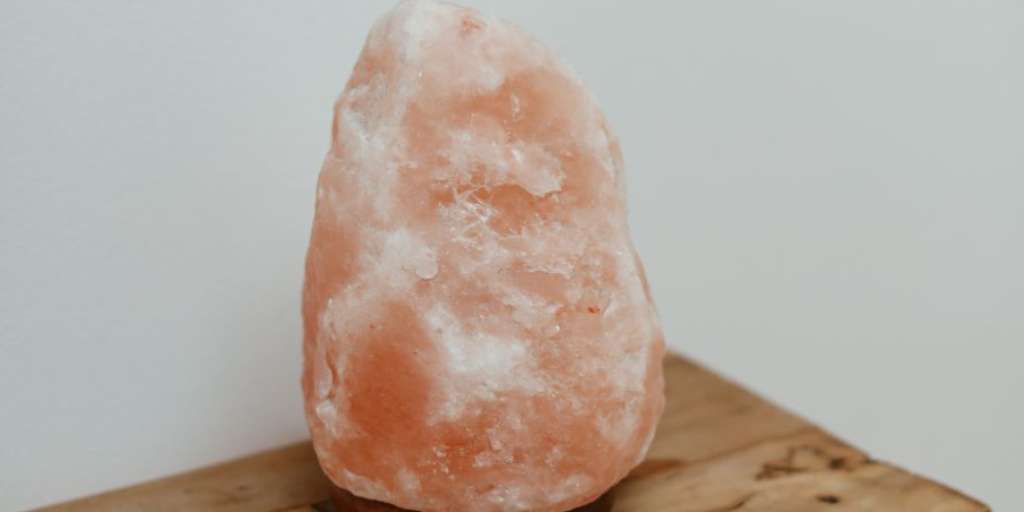 Top 5 Reasons To Have Himalayan Salt Lamps At Home!