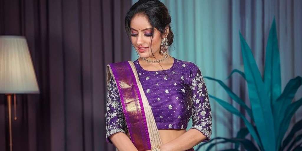 PURPLE SAREE BLOUSE Designs to pair with your sarees - YouTube