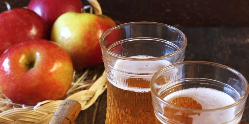 How To Make Apple Cider Vinegar And Baking Soda Drink For Weight Loss!