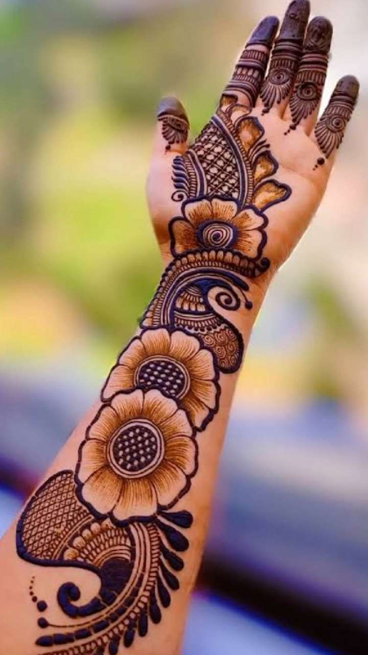 Mehndi artist in Lucknow Faridi Nagar at best price in Lucknow