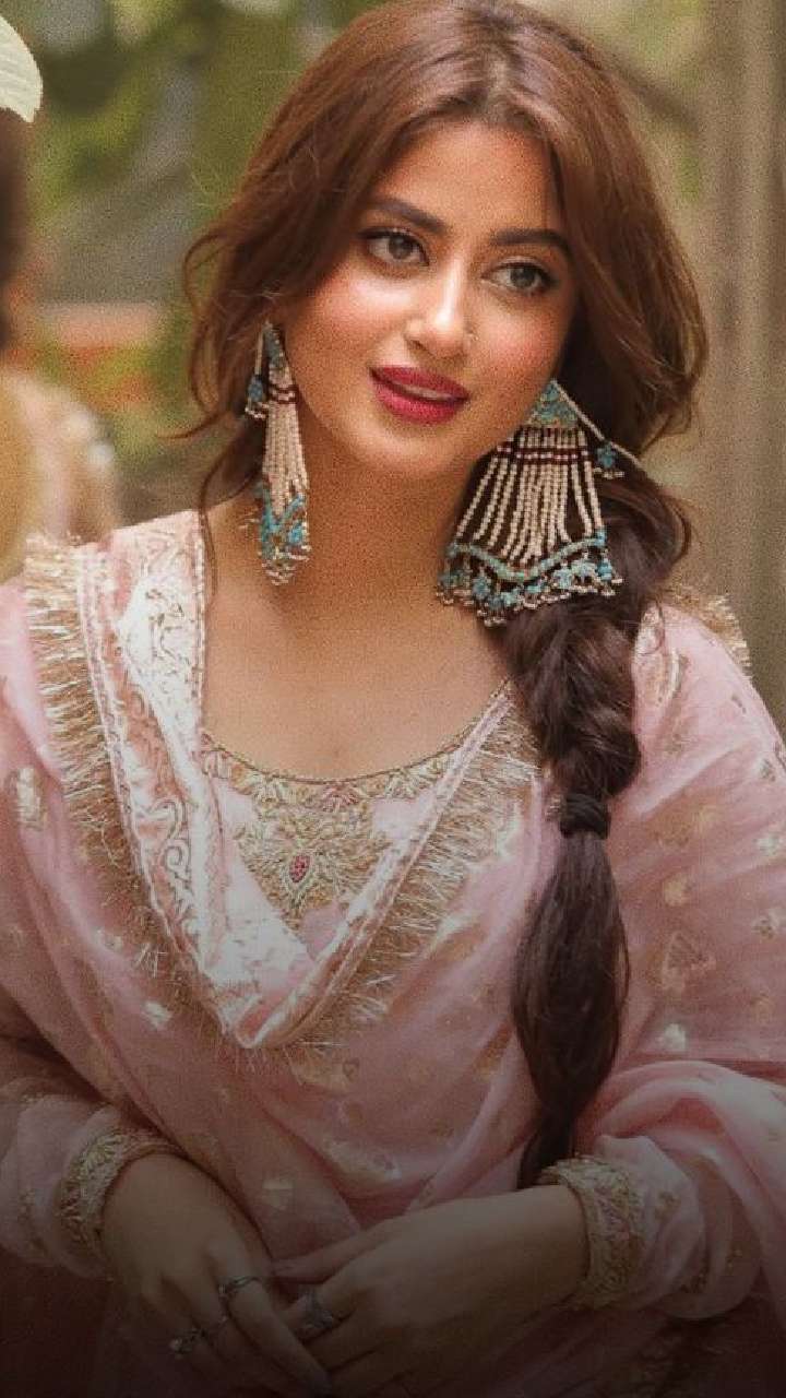 Sajal Ali In Stunning Bridal Makeup list