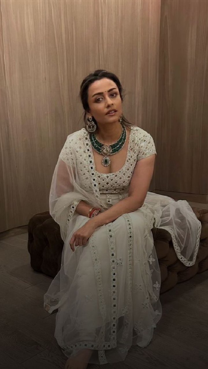 Former Miss India and actor Namrata Shirodkar has gotten the names of her  husband, daughter and son, inked on her forearm