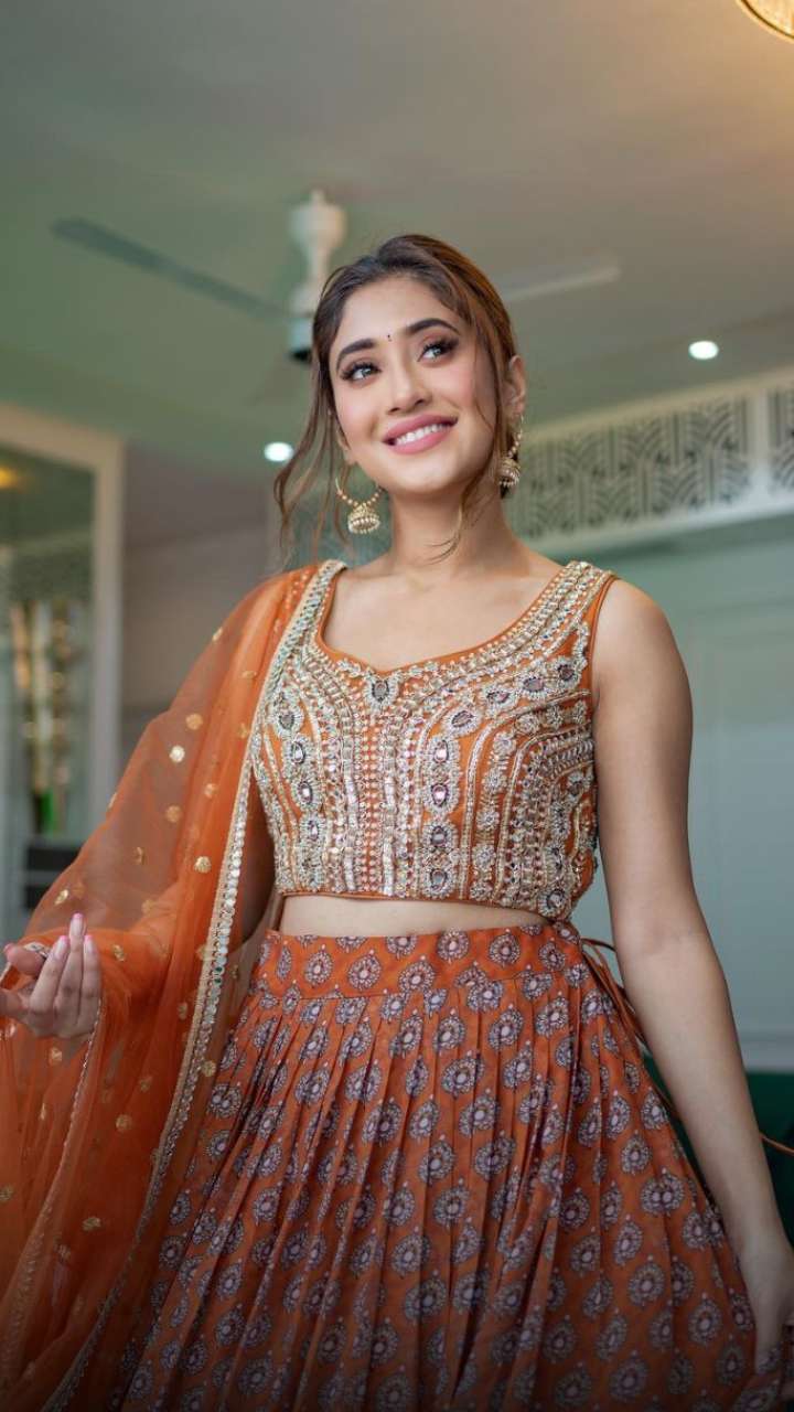Shivangi joshi dress designer outlet