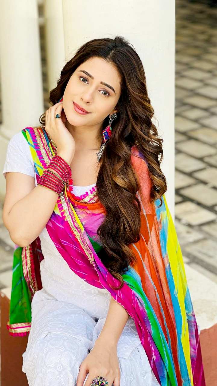 Hiba nawab dressing outlet style