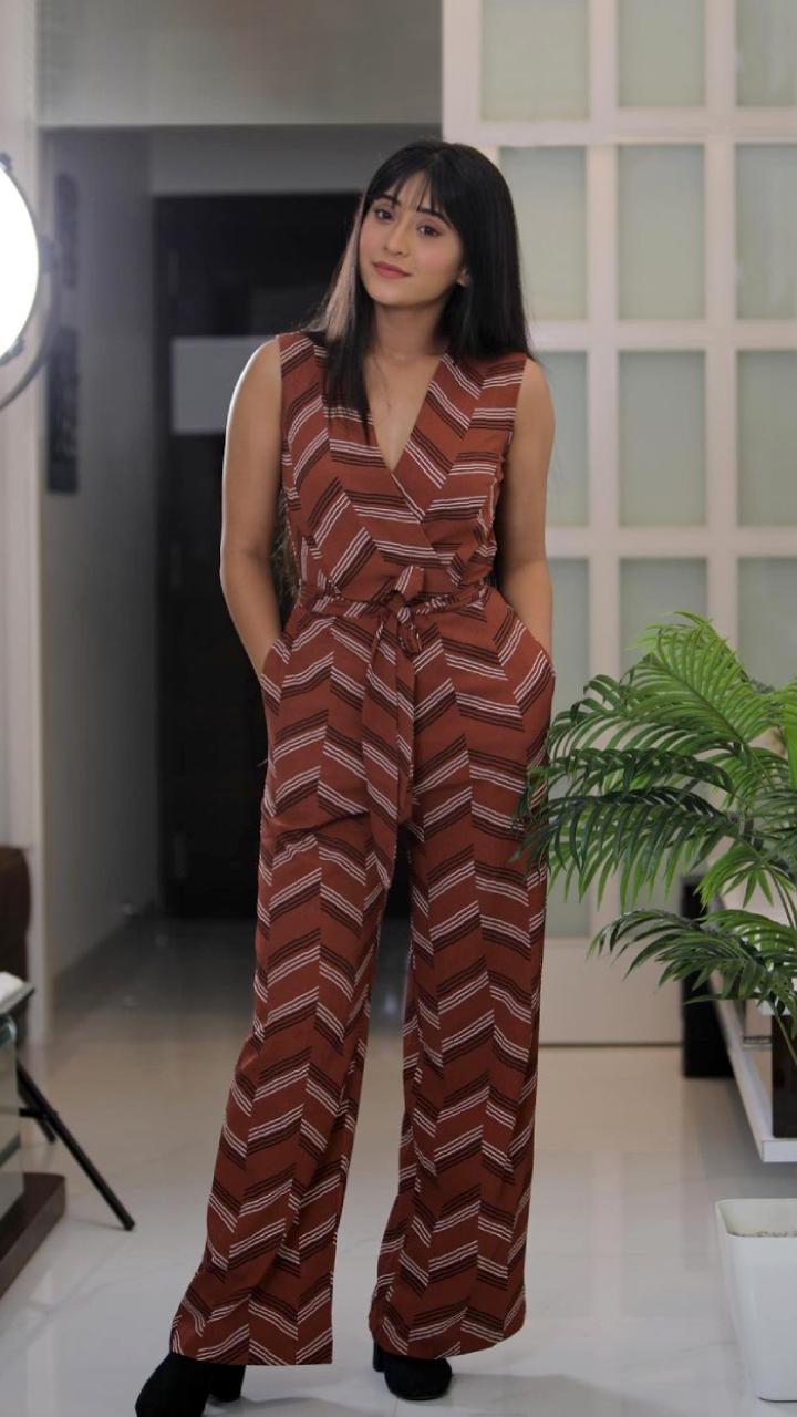 Shivangi joshi as naira jumpsuit collection | #Jumpsuit #pretty #😍 -  YouTube-vinhomehanoi.com.vn