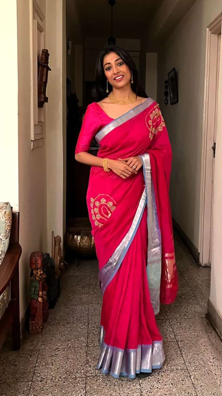 Paoli Dam Serving Stunning Looks In Saree