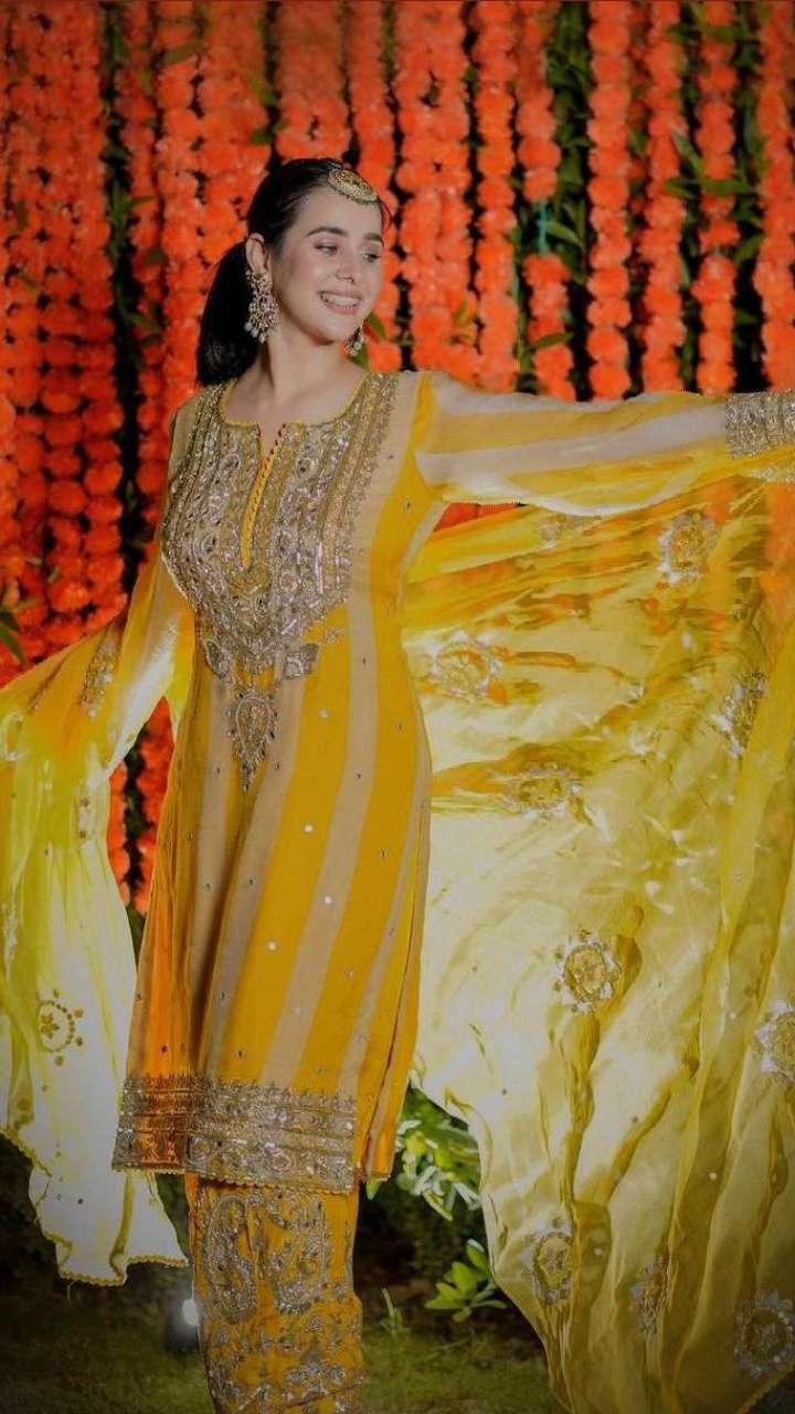 Sunanda sharma suit design deals