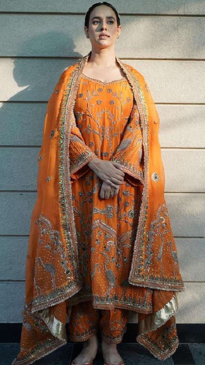 Sunanda sharma suits hotsell