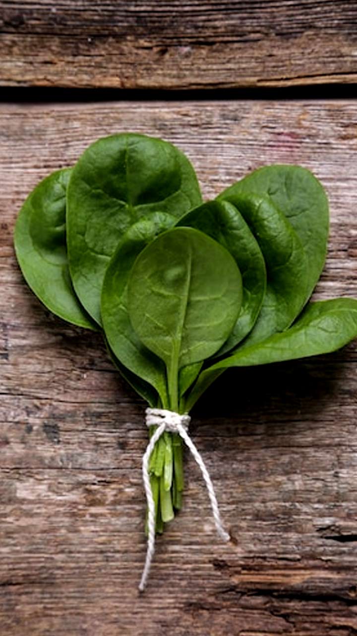 6 Health Benefits Of Adding Spinach To Your Diet