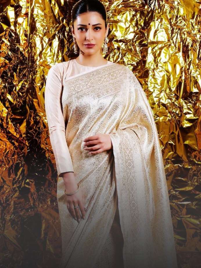 Bollywood Actresses’ Approved 7 Silk Sarees For Navratri 2025