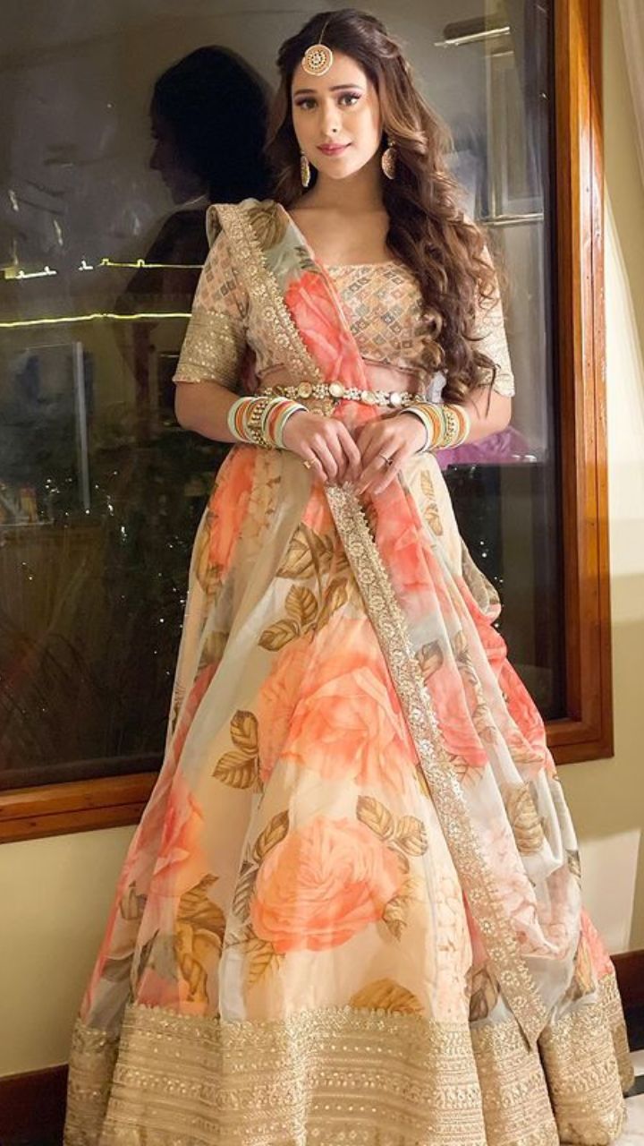 Hiba nawab dressing style store