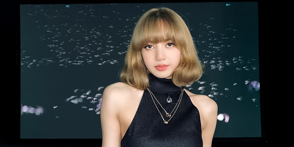 Blackpink's Lisa In Black Outfits