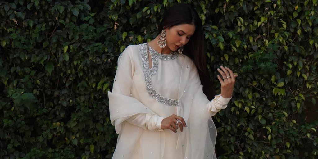White Outfits Inspired By Celebs For This Holi