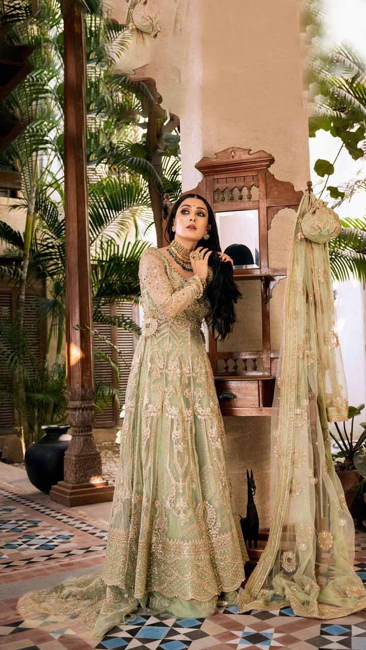 G3 Surat - Wedding Wear Indian Gown Designs 2018 - New... | Facebook