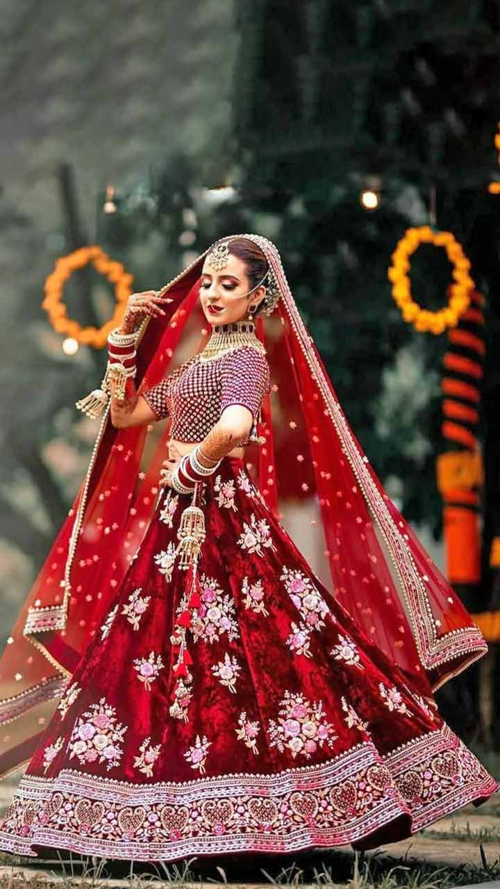 sapna chaudhary beautiful lehenga photoshoot goes viral on social media -  दुल्हन बनकर सपना चौधरी ने जीता फैंस का दिल, खूबसूरत लहंगे में कराया फोटोशूट